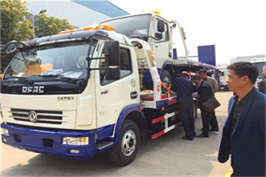 公安汽车道路救援拖车价格